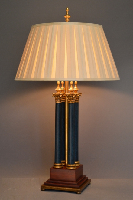 sla verbannen neus Traditioneel | Quadruple medium tafellamp, blauw en goud. - Empel  Collections